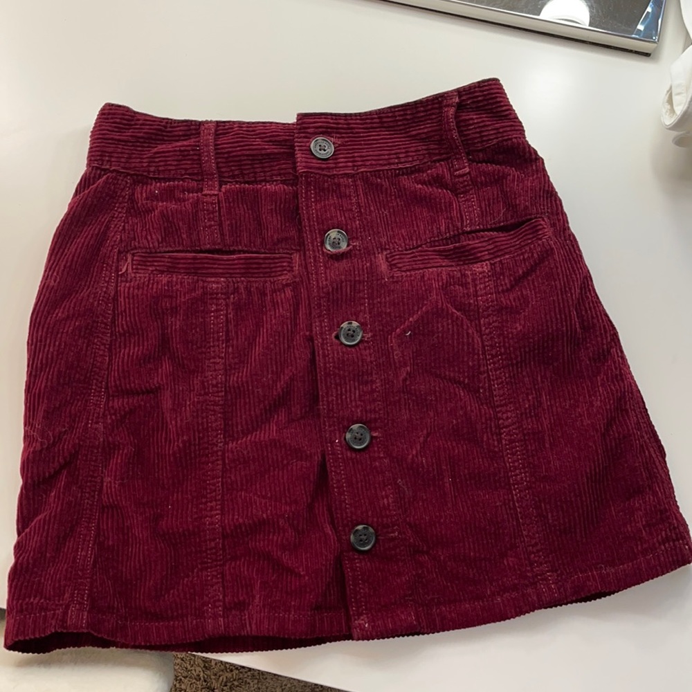 American Eagle burgundy corduroy skirt